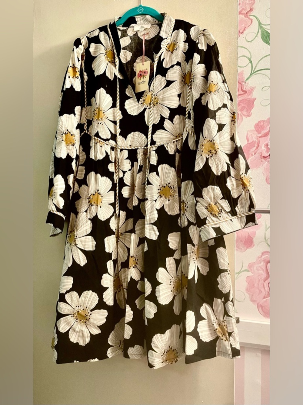 FLORAL DREAMS
BABYDOLL MINI DRESS CURVE
SIZE 2X   *NWT*